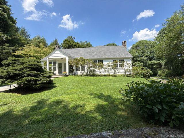6 Raven Way, Pleasantville, NY 10570