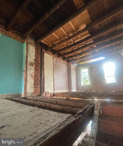 988 N FRANKLINTOWN RD, Baltimore, MD 21216