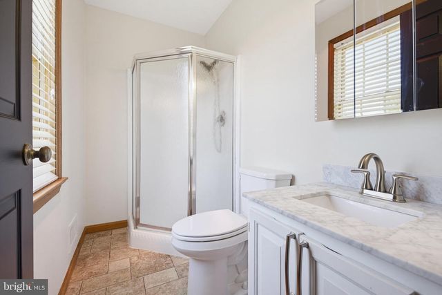 121 WHEATLAND DR, Denver, PA 17517