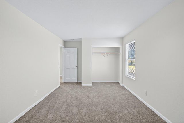 1530 Maryclair Dr, Olivehurst, CA 95961