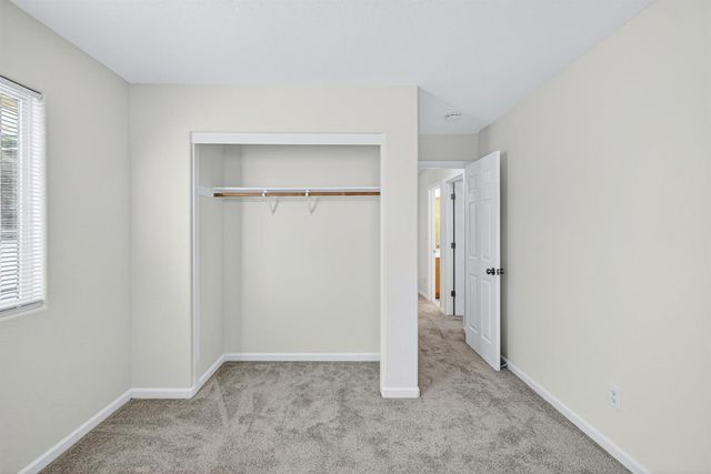 1530 Maryclair Dr, Olivehurst, CA 95961