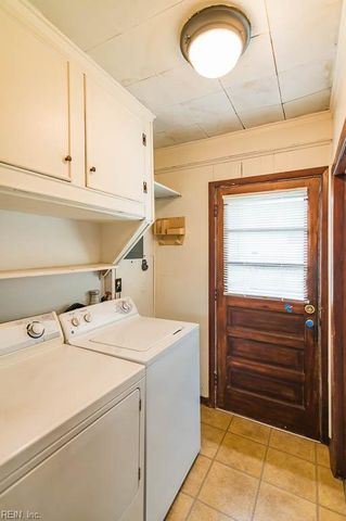 16 S Juniper ST, Hampton, VA 23669