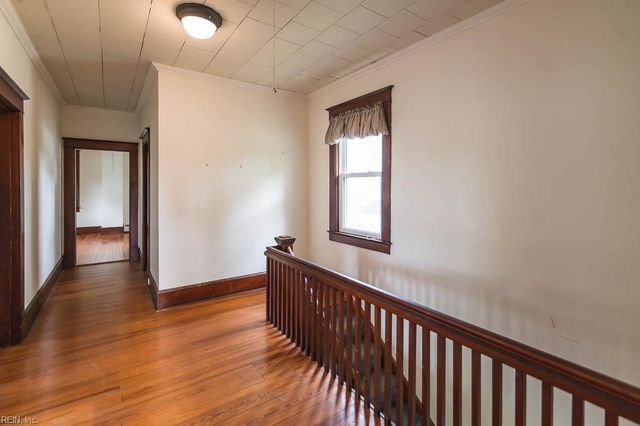 16 S Juniper ST, Hampton, VA 23669