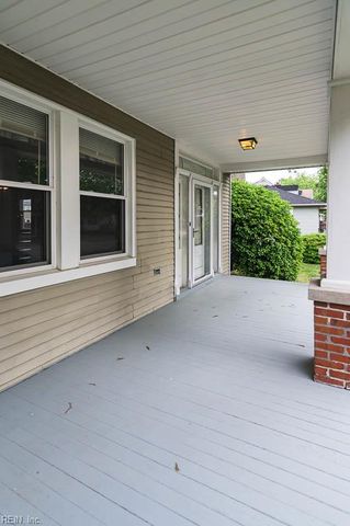 16 S Juniper ST, Hampton, VA 23669