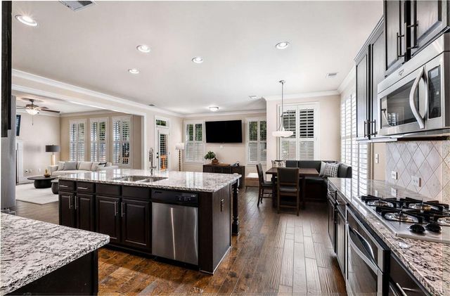 7695 Highland Bluff, Sandy Springs, GA 30328