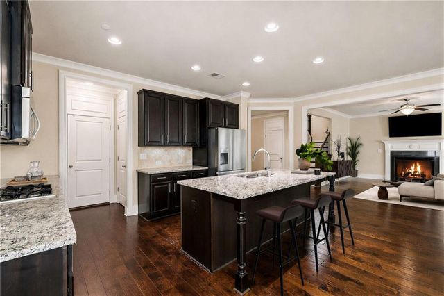 7695 Highland Bluff, Sandy Springs, GA 30328