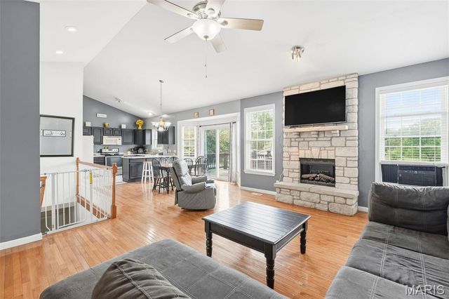 5 Hannah Ridge Trail, Elsberry, MO 63343