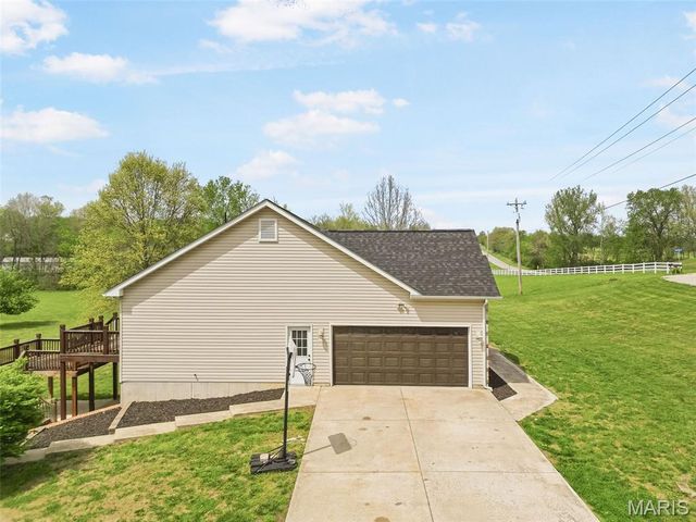 5 Hannah Ridge Trail, Elsberry, MO 63343