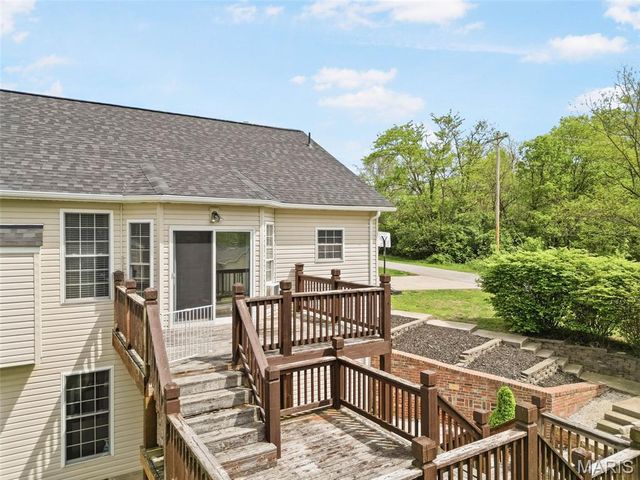 5 Hannah Ridge Trail, Elsberry, MO 63343