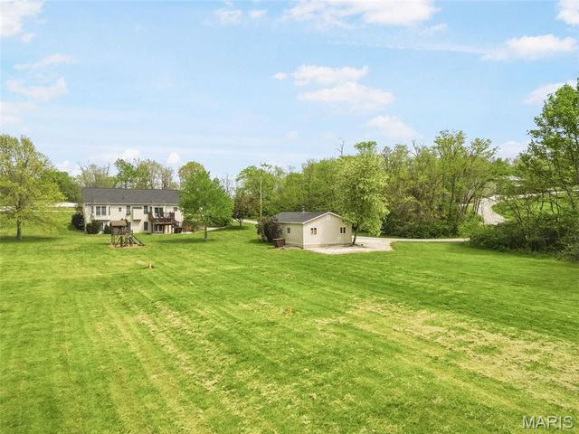 5 Hannah Ridge Trail, Elsberry, MO 63343