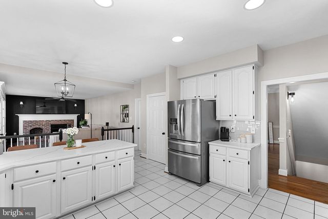 9440 FLOWERDEN LN, Manassas, VA 20110