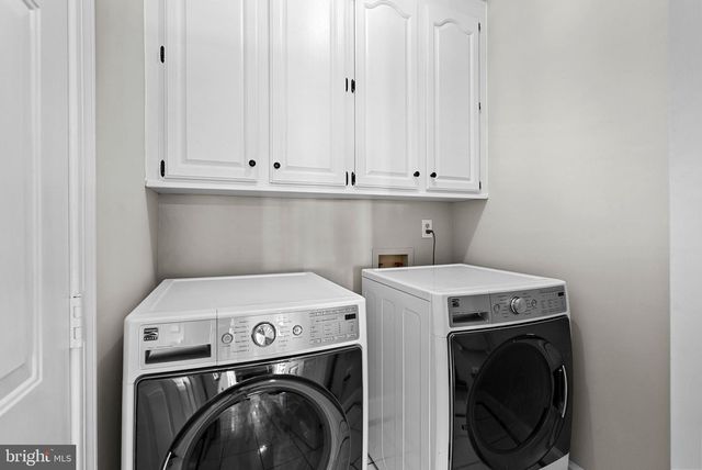 9440 FLOWERDEN LN, Manassas, VA 20110