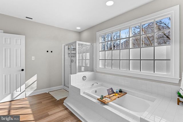 9440 FLOWERDEN LN, Manassas, VA 20110