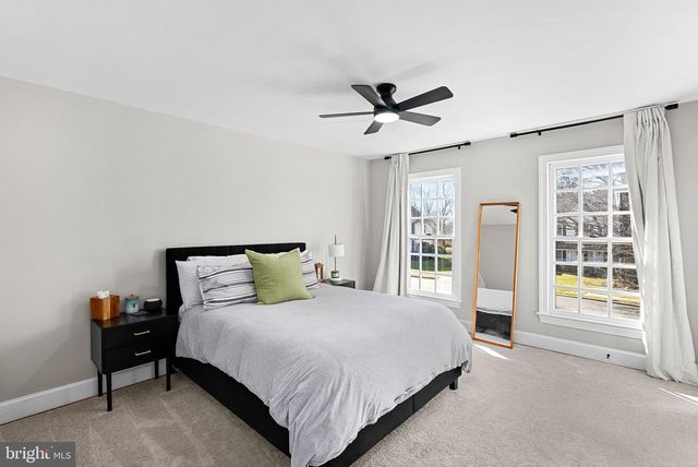 9440 FLOWERDEN LN, Manassas, VA 20110