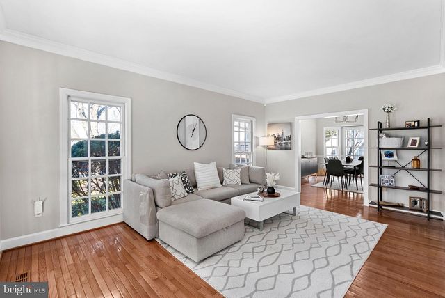 9440 FLOWERDEN LN, Manassas, VA 20110