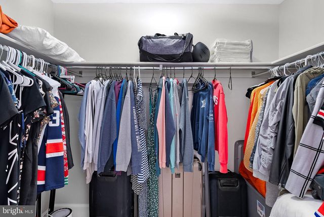 9440 FLOWERDEN LN, Manassas, VA 20110