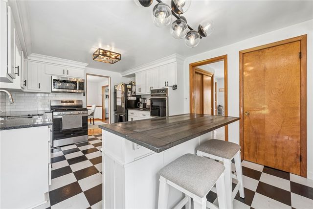 1247 Old Leechburg Rd, Plum Boro, PA 15239