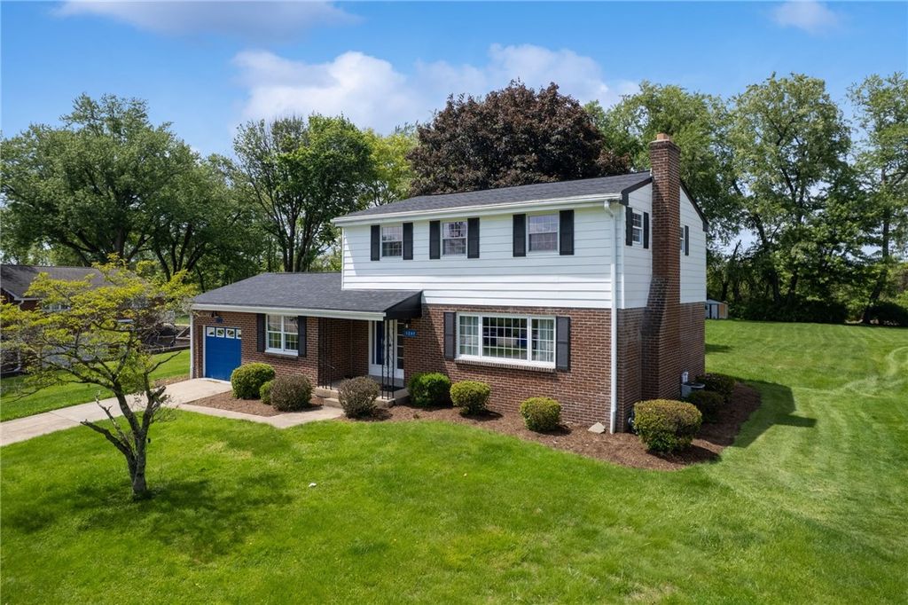1247 Old Leechburg Rd, Plum Boro, PA 15239