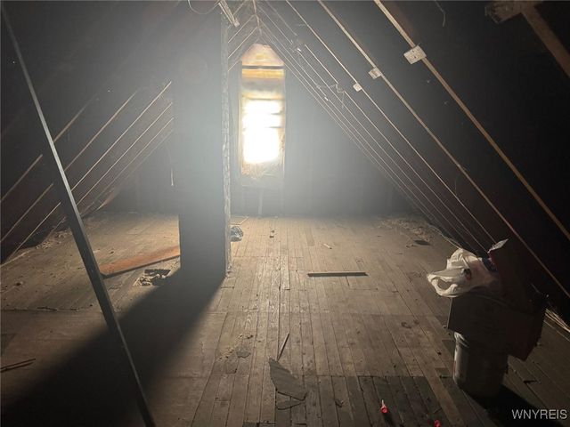 89 Deshler Street, Buffalo, NY 14212