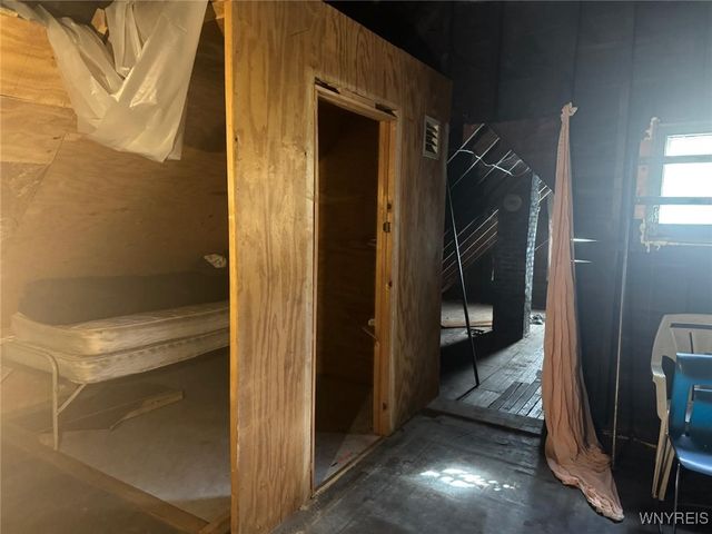 89 Deshler Street, Buffalo, NY 14212