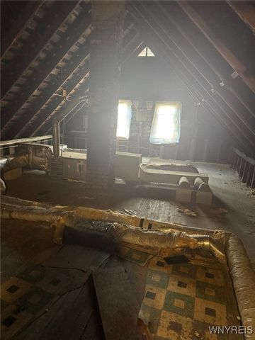 89 Deshler Street, Buffalo, NY 14212