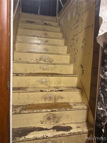 89 Deshler Street, Buffalo, NY 14212