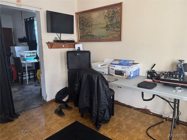 89 Deshler Street, Buffalo, NY 14212