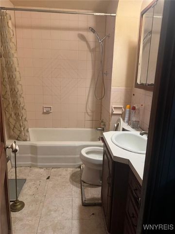 89 Deshler Street, Buffalo, NY 14212