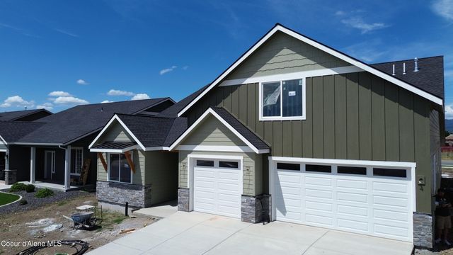 1961 E Mykal CT, Post Falls, ID 83854