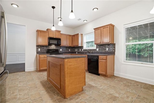 4122 Creekrun Circle, Buford, GA 30519
