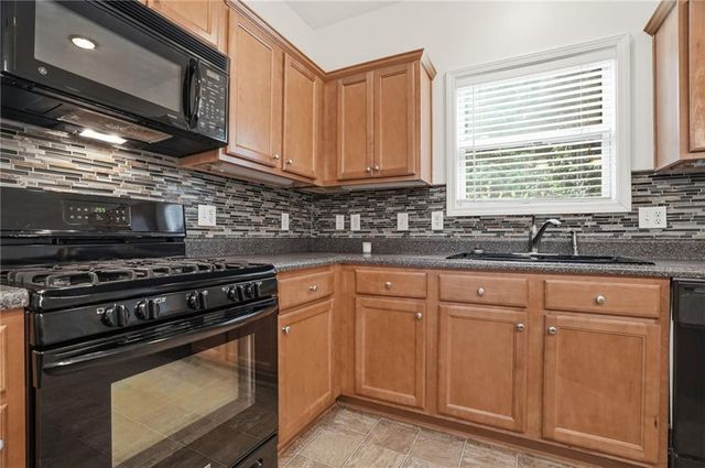 4122 Creekrun Circle, Buford, GA 30519
