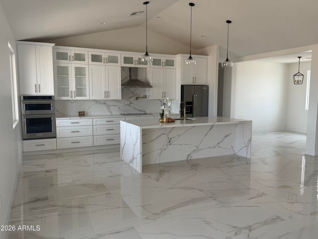 7813 S 221st Ln --, Buckeye, AZ 85326