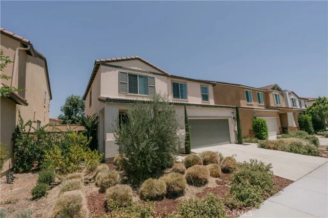 560 E Vodden, Rialto, CA 92376