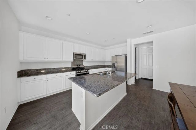 560 E Vodden, Rialto, CA 92376