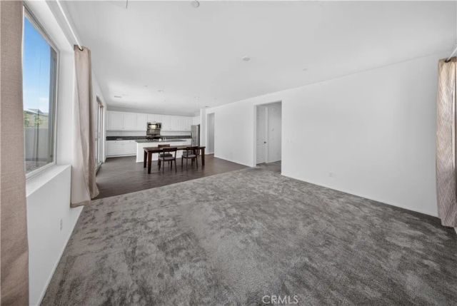 560 E Vodden, Rialto, CA 92376