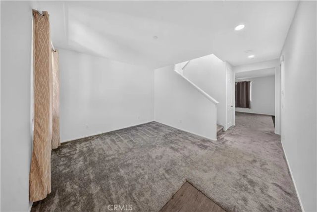560 E Vodden, Rialto, CA 92376