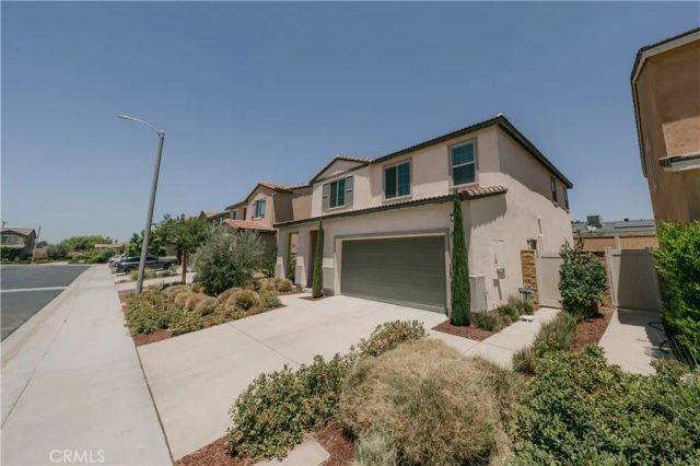 560 E Vodden, Rialto, CA 92376