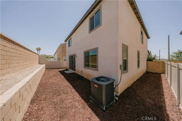 560 E Vodden, Rialto, CA 92376