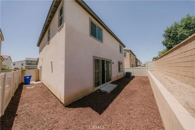 560 E Vodden, Rialto, CA 92376