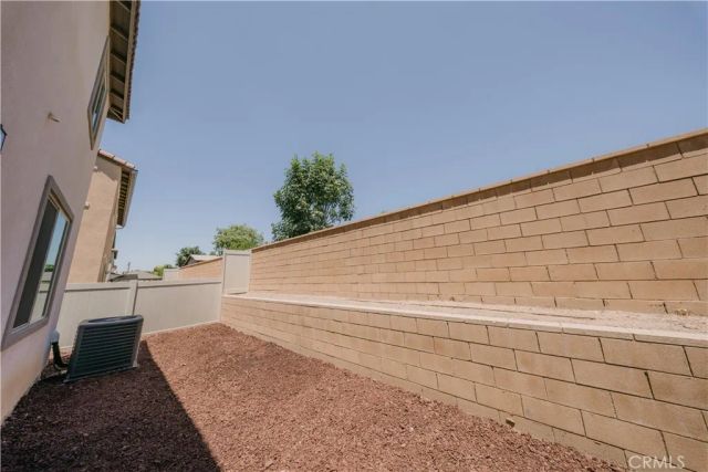 560 E Vodden, Rialto, CA 92376