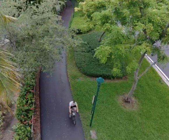 3101 N Country Club Dr 107, Aventura, FL 33180