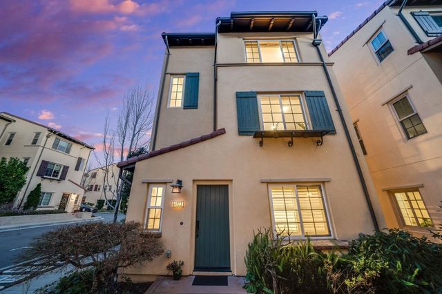 44003 44003 Degas Ter, Fremont, CA 94539