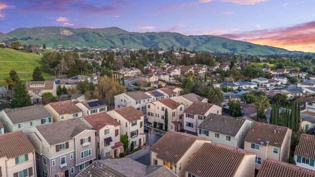 44003 44003 Degas Ter, Fremont, CA 94539