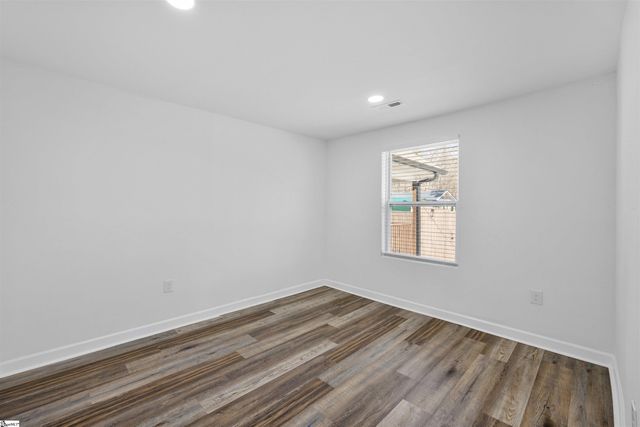 2016 Edwards Lake Road, Greer, SC 29651