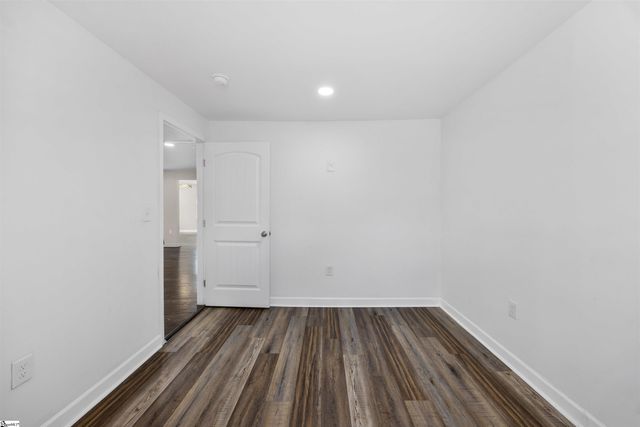 2016 Edwards Lake Road, Greer, SC 29651