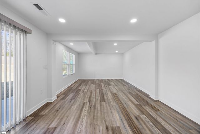 2016 Edwards Lake Road, Greer, SC 29651