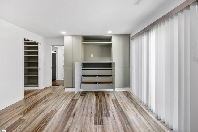 2016 Edwards Lake Road, Greer, SC 29651