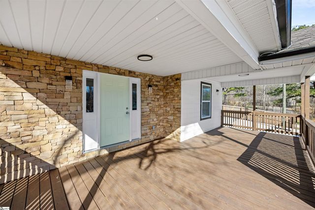 2016 Edwards Lake Road, Greer, SC 29651