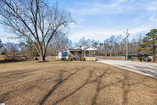 2016 Edwards Lake Road, Greer, SC 29651