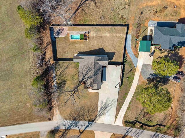 2016 Edwards Lake Road, Greer, SC 29651